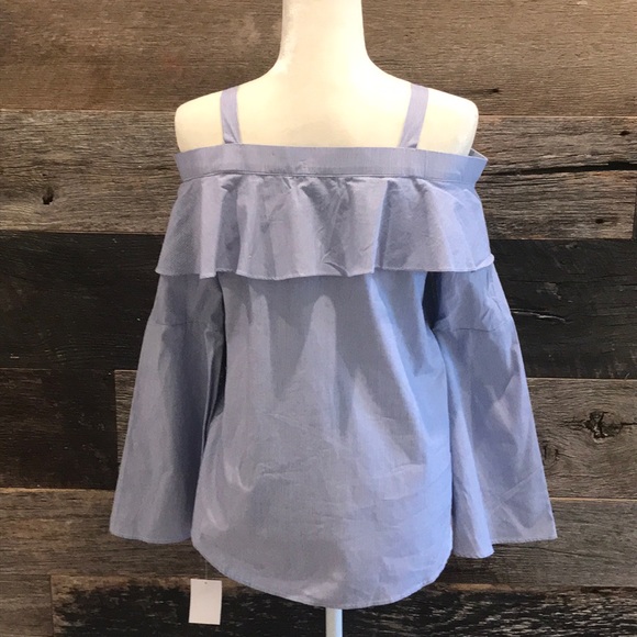 NEW Trouve Off Shoulder Bell Sleeve Top - Picture 2 of 5